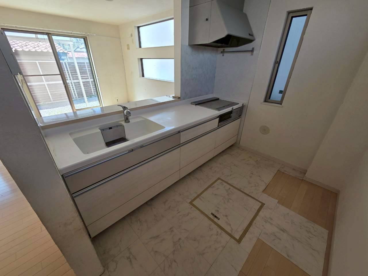 あきる野市渕上　中古戸建の写真